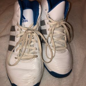 Basketball Shoes(MAKE AN OFFER)